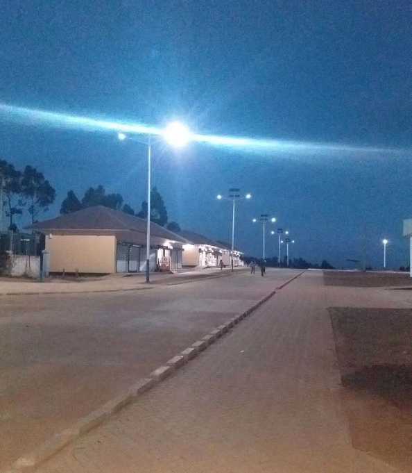 李沧区非洲科特迪瓦太阳能路灯工程